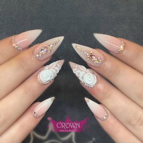 3 D Flower Nails Design, Almond Nails Short Design, Bling Almond Nails, Crystal Nail Designs, Ombre Almond Nails, Bridal Nail Designs, Nails With Crystals, Almond Acrylic Nails Designs, Ombre Nail Art