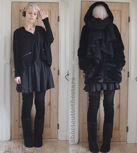 Still feeling kinda blergh so I think I'll just hide behind my hair today Dark Mori Fashion, Strega Fashion, Kei Fashion, Mori Fashion, Oufits Casual, Witch Fashion, Alternative Outfits, Goth Outfits, Really Cute Outfits