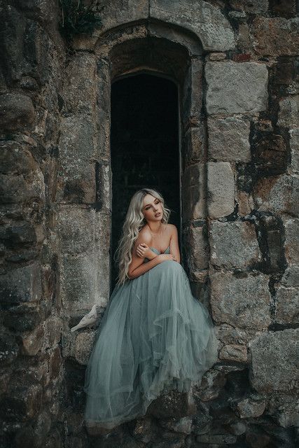 Princess Shot, Fairytale Photoshoot, Fairy Photoshoot, Debut Photoshoot, Fairytale Aesthetic, Royalty Aesthetic, Shotting Photo, Fairytale Photography, Fantasy Photography