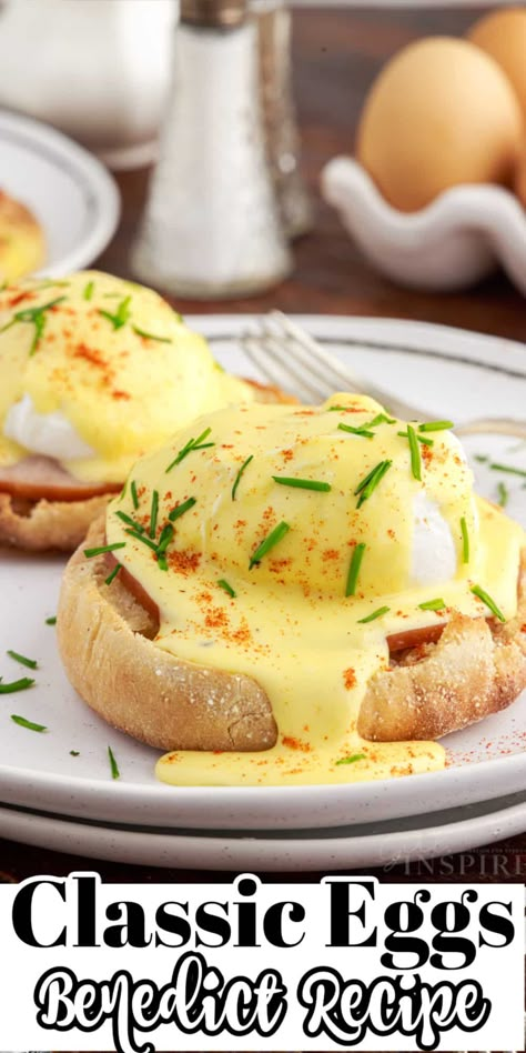 This easy eggs Benedict recipe is simple enough for daily breakfast and makes a great brunch dish. It is topped with homemade hollandaise and can be made in a variety of ways. Classic Eggs Benedict Recipe, Eggs Different Ways, Egg Benedict Recipe, Eggs Benedict Hollandaise, Light Breakfast Ideas, Easy Eggs Benedict Recipe, Benedict Casserole, Omlet Recipes, Easy Eggs Benedict