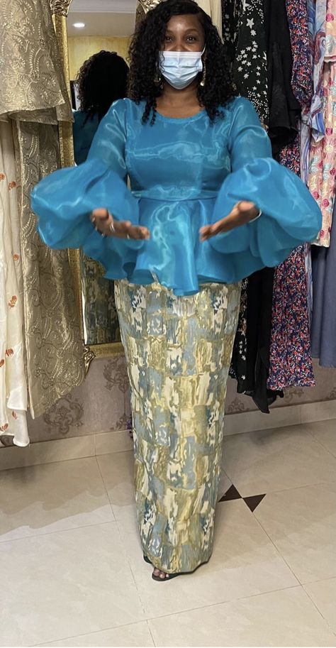 Ankara And Organza Combination, Organza And Ankara Tops, Organza Tops Blouses In Nigeria, Dry Lace And Ankara Combination Gown Styles, Organza Top Styles In Ghana, Curvy Casual Outfits, Long African Dresses, African Dresses For Kids, African Fashion Skirts