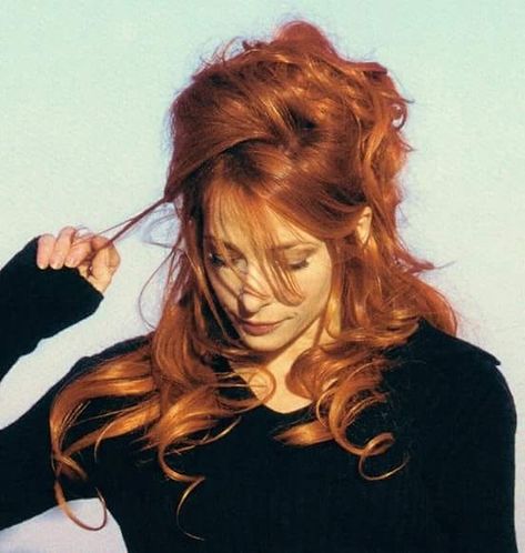 Mylene Farmer, Hair Reference, Dream Hair, Ginger Hair, Aesthetic Hair, Hairstyles Haircuts, Mode Inspiration, Hair Looks, Hair Goals