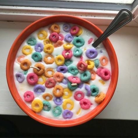 Clay Cereal Bowl, Fruit Loops Cereal, Crunch Berries, Food Sculpture, Bowl Of Cereal, Cinnamon Toast Crunch, Types Of Chocolate, Cinnamon Toast, Food Projects