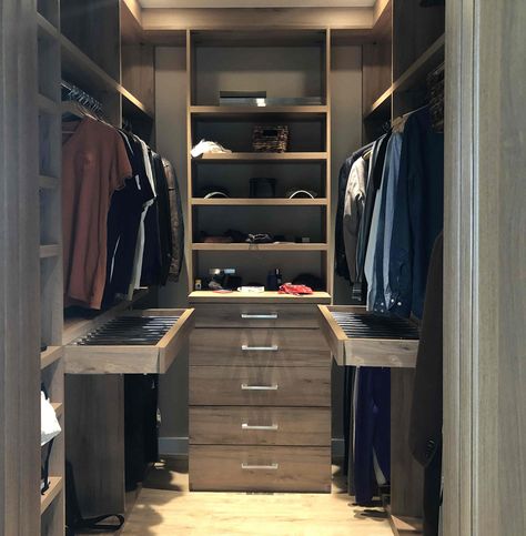 U Shaped Dressing Room, U Shape Wardrobe Design, U Shaped Closet Walk In, U Shape Closet, Mens Wardrobe Closet, U Shaped Walk In Closet, Mens Closet Ideas, U Shaped Closet, Small Dressing Rooms