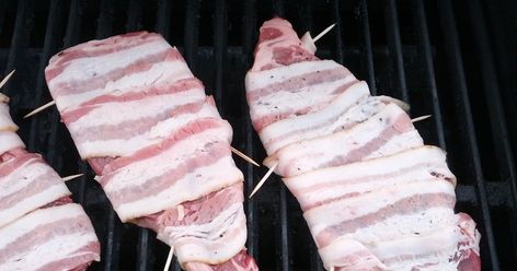 Bacon Wrapped Steak, Smoked Pork Recipes, Strip Steaks, Strip Steak Recipe, Steak Wraps, Bbq Beans, Steak Dishes, Ny Strip Steak, Bacon On The Grill