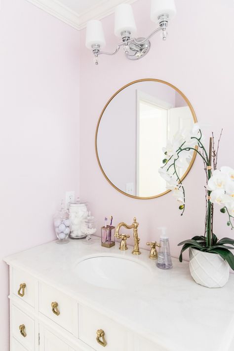 Girls Shared Bathroom, Lilac Bathroom, Aesthetic Home Decor Ideas, Lavender Bathroom, Salon Interior Design Ideas, Black And White Tile, Nail Salon Interior Design, Beauty Salon Interior Design, Nail Salon Interior