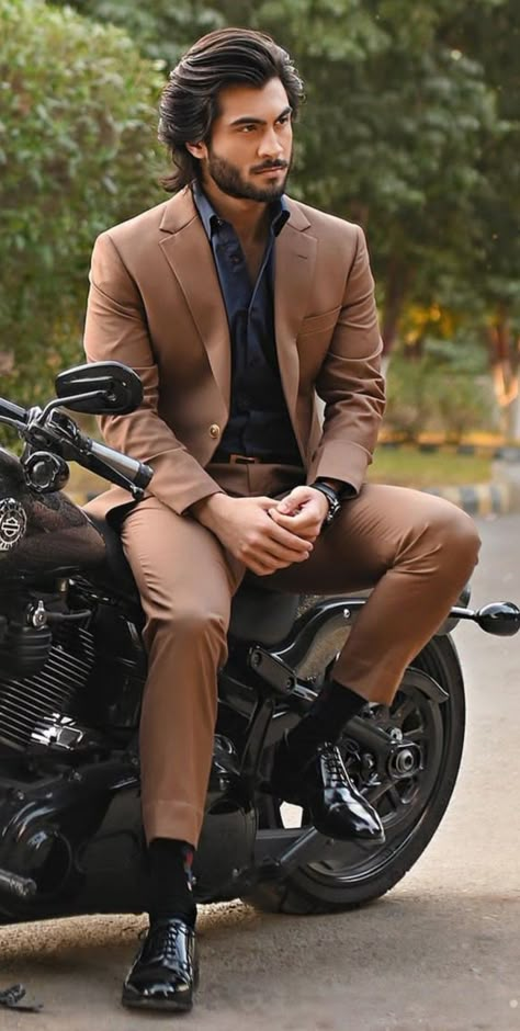 Haroon Kadwani, Suit For Men Wedding, Stylish Mens Suits, Prom Suit, Brown Suit, Formal Men Outfit, Classy Outfits Men, Dress Suits For Men, Men Fashion Casual Shirts