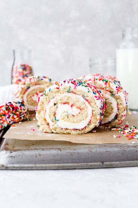 Funfetti Sponge Roll - Sweets by Elise Funfetti Cake Mix Recipes, Jelly Roll Cake, Funfetti Cake Mix, Confetti Cake, Sponge Cake Recipes, Funfetti Cake, Sprinkle Cake, Roll Cake, Cake Mix Recipes