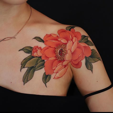 Flower Shoulder Tattoo, Eternal Flower, Full Sleeve Tattoo Design, Flower Tattoo Shoulder, Floral Tattoo Sleeve, Shoulder Tattoos, Tatuaje A Color, Peonies Tattoo, Botanical Tattoo