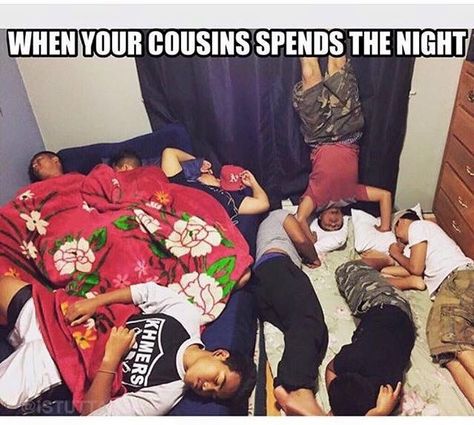 When your cousins spend the night Cousins Funny, Cousin Quotes, Mexican Memes, Filipino Memes, Clean Memes, Memes Br, Christian Memes, Grandmas House, Life Memes