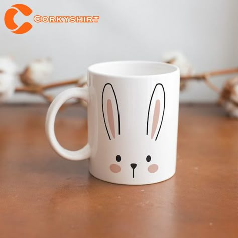 Bunny Ceramic Painting, Cute Mug Ideas, Bunny Pottery, Painting Cups, Easter Mugs, Bunny Mug, Rabbit Drawing, Diy Pottery Painting, Flower Pot Design