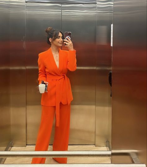 Orange Suit Women, Zara Suits Women, Orange Blazer Outfits, Zara Suit, Formal Winter Outfits, Suit Clothing, Blazer Outfits For Women, Business Attire Women, Office Casual Outfit