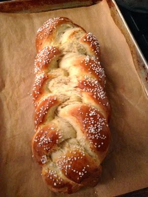 Cardamom Bread Recipe, Easy Challah, Swedish Bread, Cardamom Bread, Challah Bread Recipe, Cardamom Recipe, Challah Recipe, Challah Bread Recipes, Coffee Bread