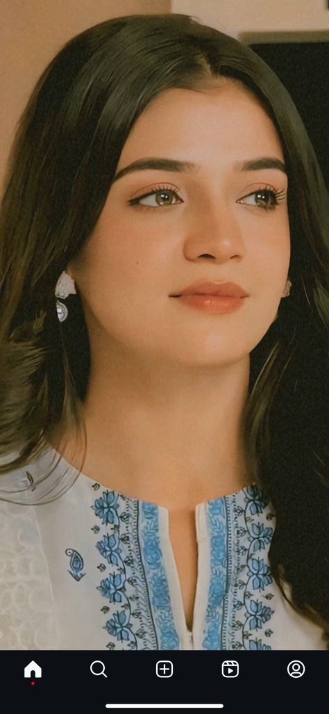 Laiba Khan, Bengali Song, Pakistani Actress, Blonde Girl, Blonde, Actresses, Songs, Beauty, Quick Saves