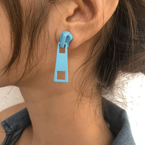 Faster shipping. Better service Zip Earrings, Minimal Stil, Weird Earrings, Earrings Punk, Novelty Earrings, Funny Earrings, Zippers Fashion, Punk Earrings, Quirky Earrings