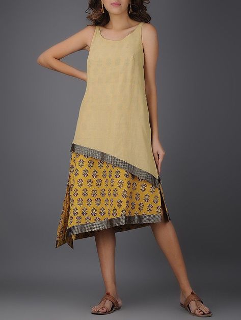 78b9cab19959e4af8ff46156ee460c74desc34718594ri Women Dress Online, Afrikaanse Mode, Salwar Kamiz, Batik Fashion, Kurta Designs Women, Layered Dress, 2020 Fashion Trends, Clothing Catalog, Kurta Designs