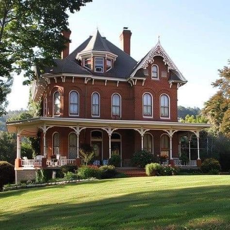 Fairytale House, Scenic Photos, Victorian Mansions, Scenery Pictures, Beauty Photos, Sims House, Dream House Exterior, Blue Ridge Mountains, Dream House Plans