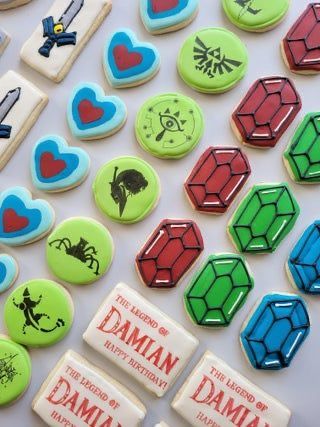 Zelda Themed Snacks, Zelda Cookies Decorated, Legend Of Zelda Cookies, Zelda Birthday Party Decorations, Zelda Cookies, Zelda Cupcakes, Zelda Party Ideas, Zelda Themed Birthday, Legend Of Zelda Party