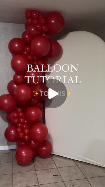 Lucy- Personalized Party Decor on Instagram: "some tips for your next DIY balloon garland 🎈   #balloontutorial #diyballoon #balloontips #partydecor #partyinspiration" Balloon With Flowers Decoration, Christmas Balloon Decorations Backdrop, Christmas Balloon Arch, Balloon Centerpieces Diy, Ballon Diy, Balloon Decorations Diy Tutorials, Balloon Store, Garland Balloon, Dog Balloon