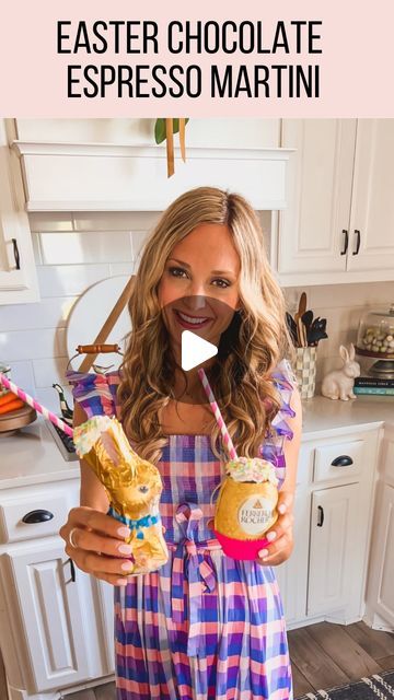 Leanna Laming on Instagram: "EASTER CHOCOLATE MARTINI 🐰🥕🍸

Save for Easter!! Such a fun cocktail to serve your guests! I love how cute they look! To make these kid friendly fill with chocolate milk! Comment EASTER and I’ll send the directions straight to your inbox … Including my favorite espresso martini recipe! Cheers! 

#cookingvideo #quickrecipes #recipeideas #easymeals #recipevideo #goodmoodfood #easyrecipes #foodie #foodblogger #foodphotography #foodreels #instafood #easterdecor #mybhg #mybhghome #bhghowiholiday #bhgholiday  #foodreels  #ltkhome" Espresso Martini Recipe, Espresso Martinis, Chocolate Martini, Coffee Liqueur, Chocolate Egg, Martini Recipe, Chocolate Espresso, Chocolate Eggs, Easter Chocolate