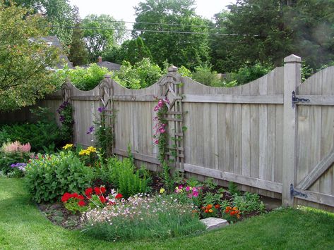 Bachman's Garden Services | (Old) Decks & Arbors Scalloped Privacy Fence, Wide Fence Gate Ideas, Cottage Privacy Fence, Scalloped Fence, Colonial Fence, Cottage Fence, Black Bungalow, Backyard Habitat, Timber Fence