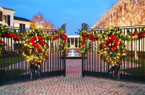 christmas Christmas Gate Decorations, Christmas Gate Decorations Outdoor, Entrance Christmas Decor, Christmas Neighborhood, Neighborhood Entrance, Landscaping Entrance, Subdivision Entrance, Florida Baby, Gate Decoration