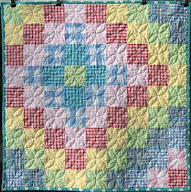 Pippin Sequim: Gingham baby quilt  Love the quilting on this. And she has a tutorial. Girl Quilts Patterns, Gingham Quilt, Charity Quilts, Postage Stamp Quilt, Quilt Care, Patchwork Quilt Patterns, Gingham Fabric, Star Quilts, Girls Quilts