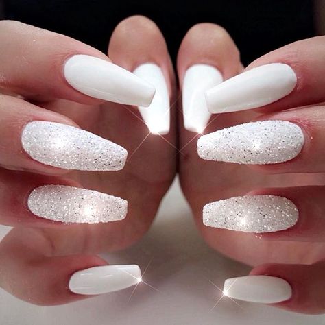 Star light star bright - these #nails will have you #sparkle in the night.   UPLOAD YOUR NAIL ART TO NAILSTYLE.COM FOR A CHANCE TO HAVE YOUR IMAGES FEATURED!  Nails by @jellieznailz .  . . . #sugarnails #glitternails #nailobsessed #whitenailpolish #nailsofig #instanails #makeup #acrylic #acrylicnails #fashion #style #nailstyle #nailporn #nail #nails #nailsoftheday #nailpro #nailart #nailstagram #nailaddict #vegas_nay #beautyblogger #fashionblogger #hudabeauty #clawaddicts #coffinnails #thenailli Nails Sparkly, Prom Nails Silver, Sugar Nails, White And Silver Nails, Star Light Star Bright, White Glitter Nails, Nails Homecoming, Homecoming Nails Acrylic, Snowflake Nails