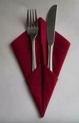 Serviette Folding, Napkins Folding, Diy Napkin Folding, Folded Napkins, Napkin Folding Tutorial, Christmas Napkin Folding, Tree Props, Paper Napkin Folding, Creative Napkins