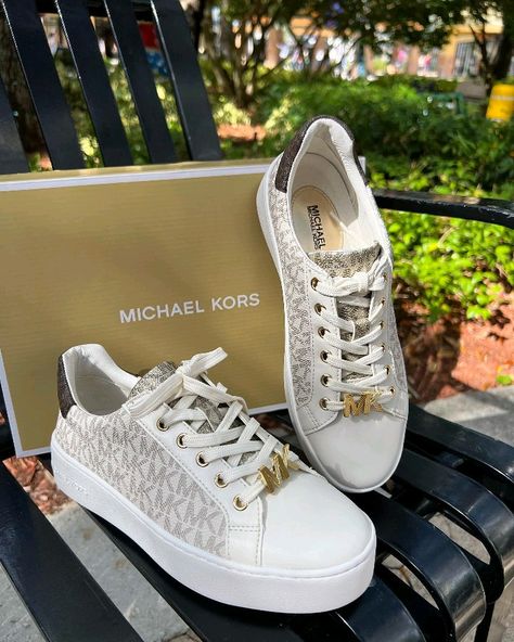 Girly Shoes Sneakers, Girly Sneakers, Dior Store, Michael Kors Clothes, Shoe Refashion, Pretty Sneakers, Michael Kors Sneakers, Colorful Sneakers, Fancy Shoes