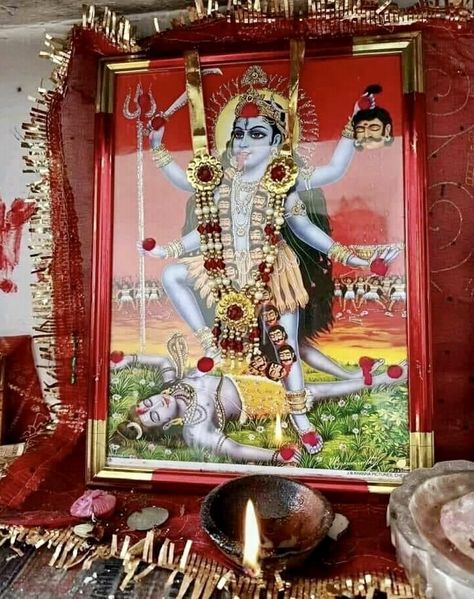 Jay mahakali maa Jay Mahakali Maa, Hinduism Facts, D Wallpaper Letter Cute, Mahakali Maa, Wallpaper Letter, Kali Hindu, Friendship Images, Bal Gopal, Goddess Kali