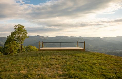 North Carolina Elopement Locations, Mountain Wedding Venues North Carolina, Cheap Mountain Wedding, Mountain Airbnb Wedding, Mountain Wedding North Carolina, Asheville Wedding Venues, Mountain Vow Renewal, Wedding Venues Washington State, Free Wedding Venues