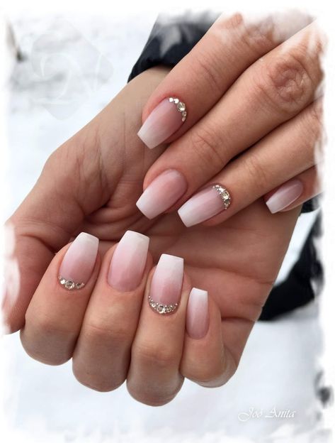 Nokti Za Svadbu, Nokti Za Krizmu, Nokti Za Maturu, Nail Extension Designs For Wedding, Short Nail Manicure, Bridal Nails Designs, Fake Nails Long, Ombre Acrylic Nails, Sparkly Nails