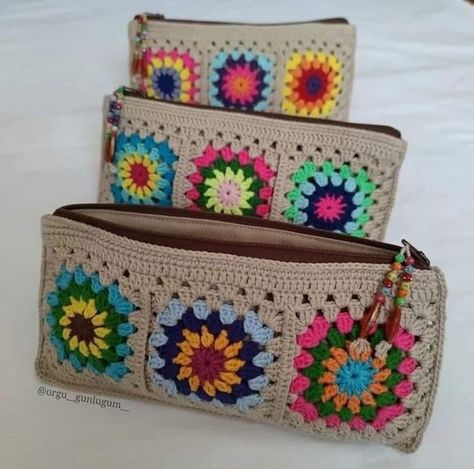 Crocheted Purses, Crochet Cushion Pattern, Cushion Cover Pattern, شال كروشيه, Free Crochet Bag, Crochet Cushion Cover, Granny Square Bag, Crochet Pouch, Crochet Clutch