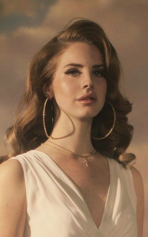 Lana Del Ray, Natural Beauty Tips, Lana Del Rey, Fashion Illustration, Pretty People, Beautiful People, Wedding Hairstyles, Persona, Makeup Looks