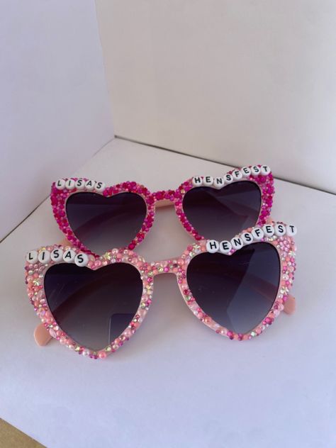 Bejeweled Bachelorette Party, Barbie Hens Party, Bejeweled Bachelorette, Pink Party Sunglasses, Bejeweled Sunglasses, Ideas Upd, Hen Do Sunglasses, Hens Party Sunglasses, Heart Glasses Bachelorette