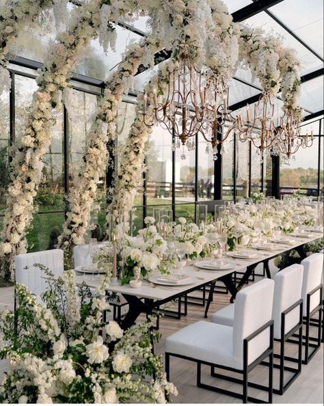 Luxury Event Decor, White Weddings Reception, Wedding Stills, Tent Reception, Reception Design, Event Floral Design, Luxury Event, Decorations Wedding, Floral Arch