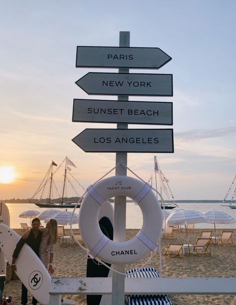 Chanel Beach, New York Sunset, Beach Wall Collage, Collage Mural, Los Angeles Beaches, Desktop Wallpaper Art, Picture Collage Wall, Art Wallpaper Iphone, Photo Wall Collage