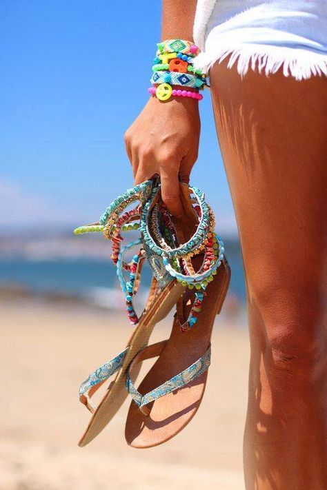 summer style Bon Week End Image, Daily Greetings, Estilo Hippy, Ibiza Fashion, Bon Weekend, Summer Feeling, Power Girl, Beach Time, Summer Breeze