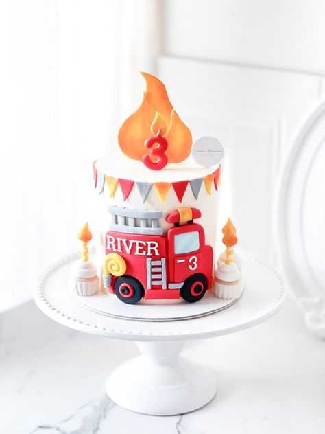 Fire Engine Cake, Fire Truck Cake, Fondant Numbers, Cars Theme Cake, Firetruck Cake, Frosted Cake, Gender Reveal Cupcakes, Truck Cake, Cake Show