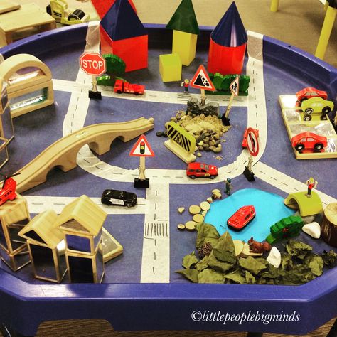 We explored how transportation connects communities in the tuff spot. This is also a great way to learn about signs, positional language and 2D/ 3D shapes. London Tuff Tray, Positional Language Eyfs, Transport Eyfs, Transport Activities, Positional Language, Tuff Spot, Eyfs Classroom, Construction Play, Eyfs Activities