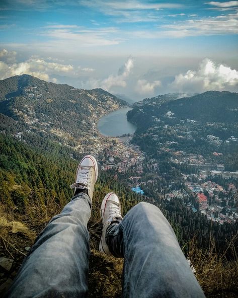 naina peak, Nainital, uttarakhand, Nainital Photography Ideas, Uttrakhand Photography, Nainital Photography, Mountain Poses, Tungnath Temple, Hill Video, Manali Trip, Nainital Uttarakhand