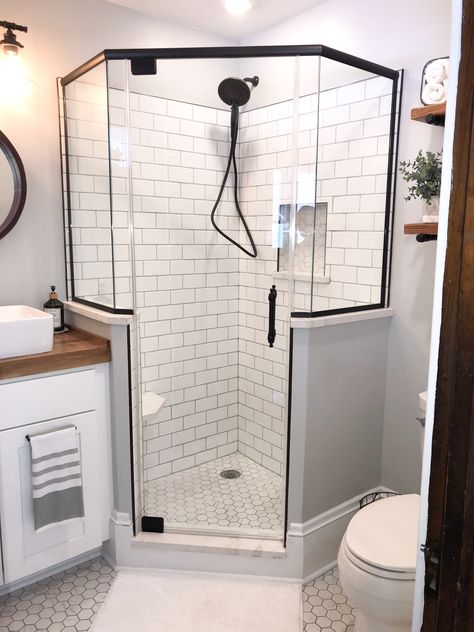 Farmhouse bathroom Corner Shower For Small Bathrooms, 4x4 Bathroom Layout, Small House Bathroom Design, Corner Toilet Bathroom Layout, Small Stall Shower Ideas, 7x7 Bathroom Layout, 7x7 Bathroom, 6x6 Bathroom Layout, Tile Small Bathroom Ideas