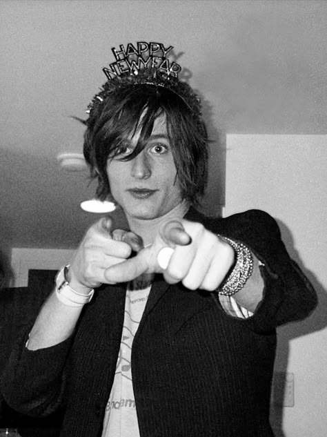 The Strokes Nick Valensi, Nick Valensi 2001, Happy Birthday Nick, Nick Valensi, The Voidz, Julian Casablancas, The Strokes, Dear Mom, Aesthetic People