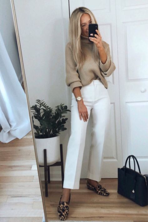 Work Attire Women, Business Professional Outfits, Look Formal, Professional Outfits Women, Casual Chique, Business Outfits Women, Office Outfits Women, Business Casual Outfits For Work, Mode Casual