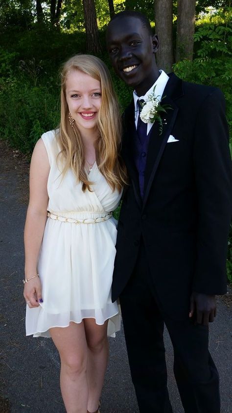 Interracial Prom, Black Man White Girl, Cute Relationship Pictures, Interracial Wedding, Prom Couples, Interracial Relationships, Girls Support Girls, Black Photo, Interracial Love