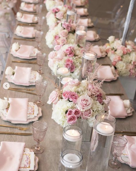 Wedding Table Scape, Pink Brunch, Bridal Shower Decorations Elegant, Pink Centerpieces, Bridal Shower Inspo, Bridal Shower Inspiration, Table Flower, Elegant Bridal Shower, Shower Inspiration