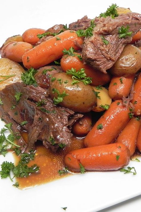 Pressure Cooker Venison Stew, Instapot Venison Stew Recipes, Venison Pot Roast Instant Pot, Venison Roast Pressure Cooker, Deer Meat Pressure Cooker Recipes, Venison Football Roast Recipes, Deer Pot Roast, Deer Roast In Crockpot, Pressure Cooker Venison Roast