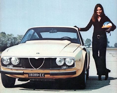 Alfa Female, Alfa Romeo Junior, Alpha Females, Auto Vintage, Alfa Romeo 8c, Alfa Alfa, Alfa Romeo Cars, Best Muscle Cars, Vintage Woman