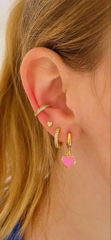 Cute Two Piercing Earrings, Preppy Double Piercing, Preppy Jewelry Earrings, Aesthetic Ear Piercings, Earrings Preppy, Jewelry Preppy, Preppy Earrings, Earring Aesthetic, Pretty Ear Piercings